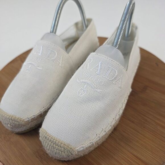 Prada Milano Embossed Logo Espadrilles Slip-On Flats Women’s Size EU 37 US 6.5-7 - Picture 2 of 15